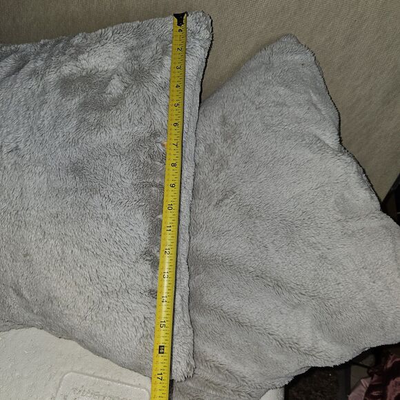 Athome Ivory Chinchilla Faux Fur Euro Throw Pillows 2 Pc Bundle, 17" Fast Ship - Picture 3 of 5